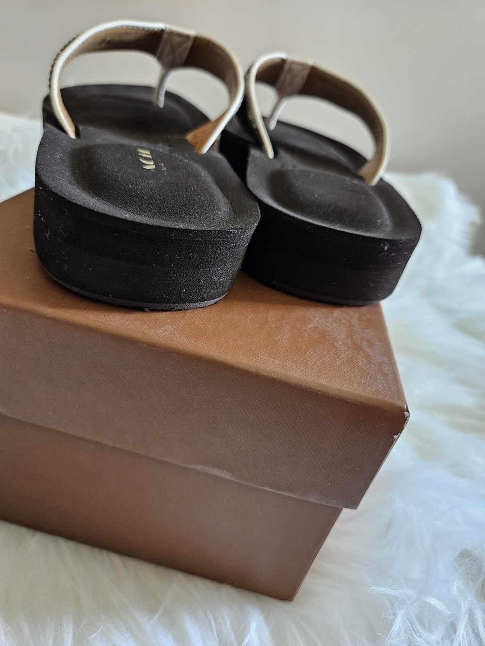 Coach Black Flip Sandals with Signature Jacquard Straps-Sz 8 EUC - Picture 8 of 11